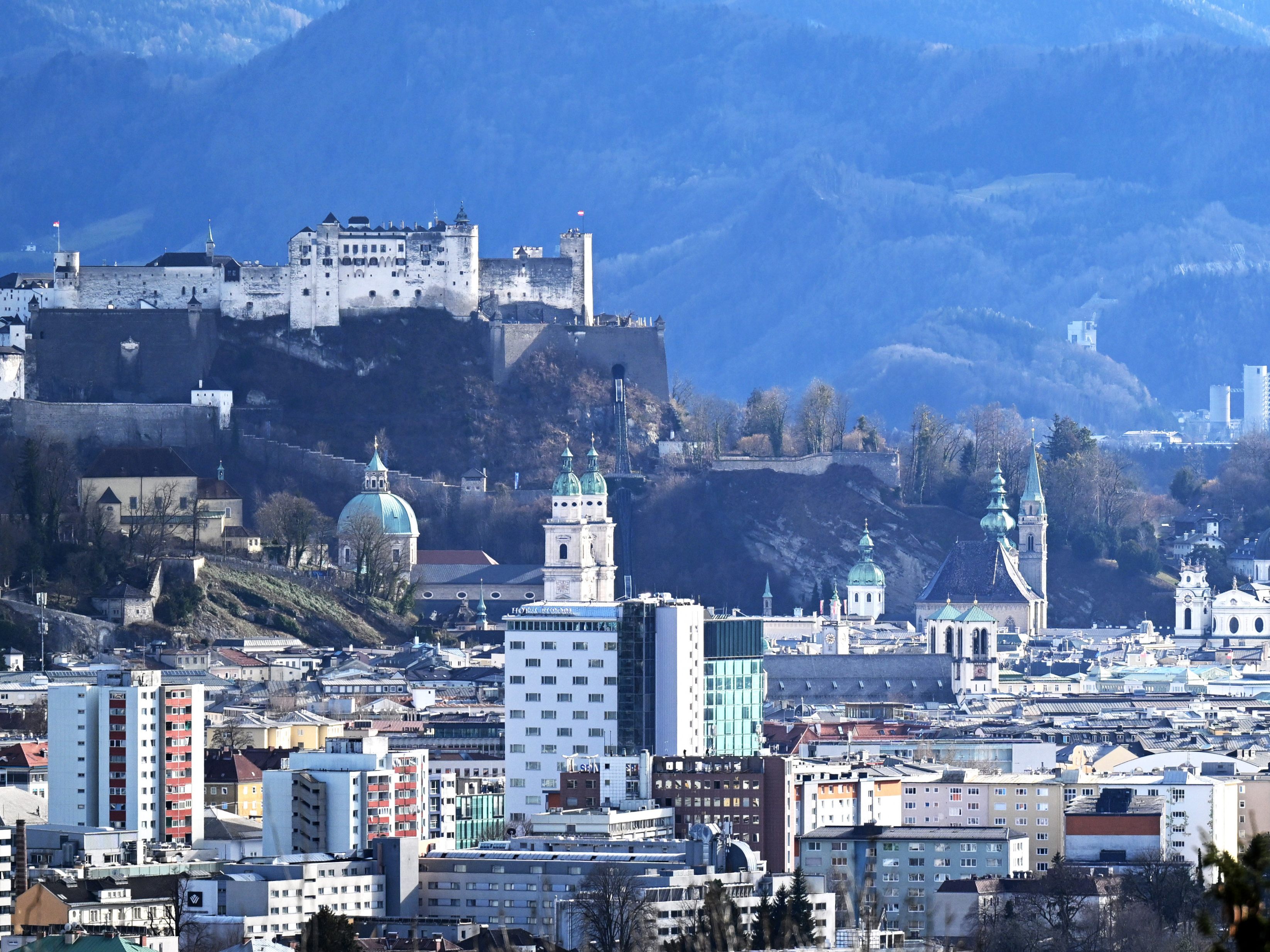 Salzburg nimmt an der "Earth Night" teil.