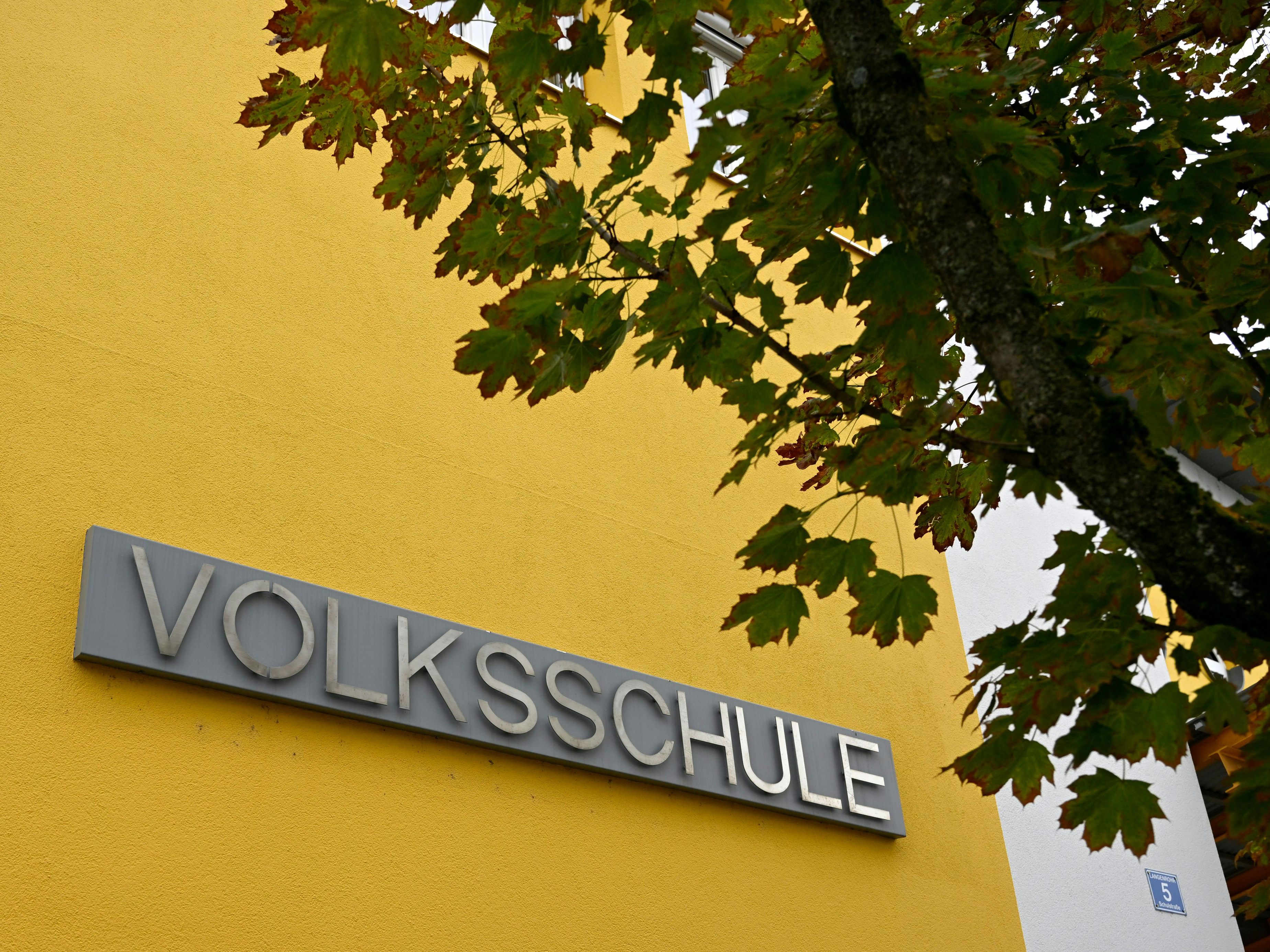 Mit einer Gesetzesnovelle soll der Schutz von Kindern an Schulen verbessert werden. Mit einer Gesetzesnovelle soll der Schutz von Kindern an Schulen verbessert werden.
