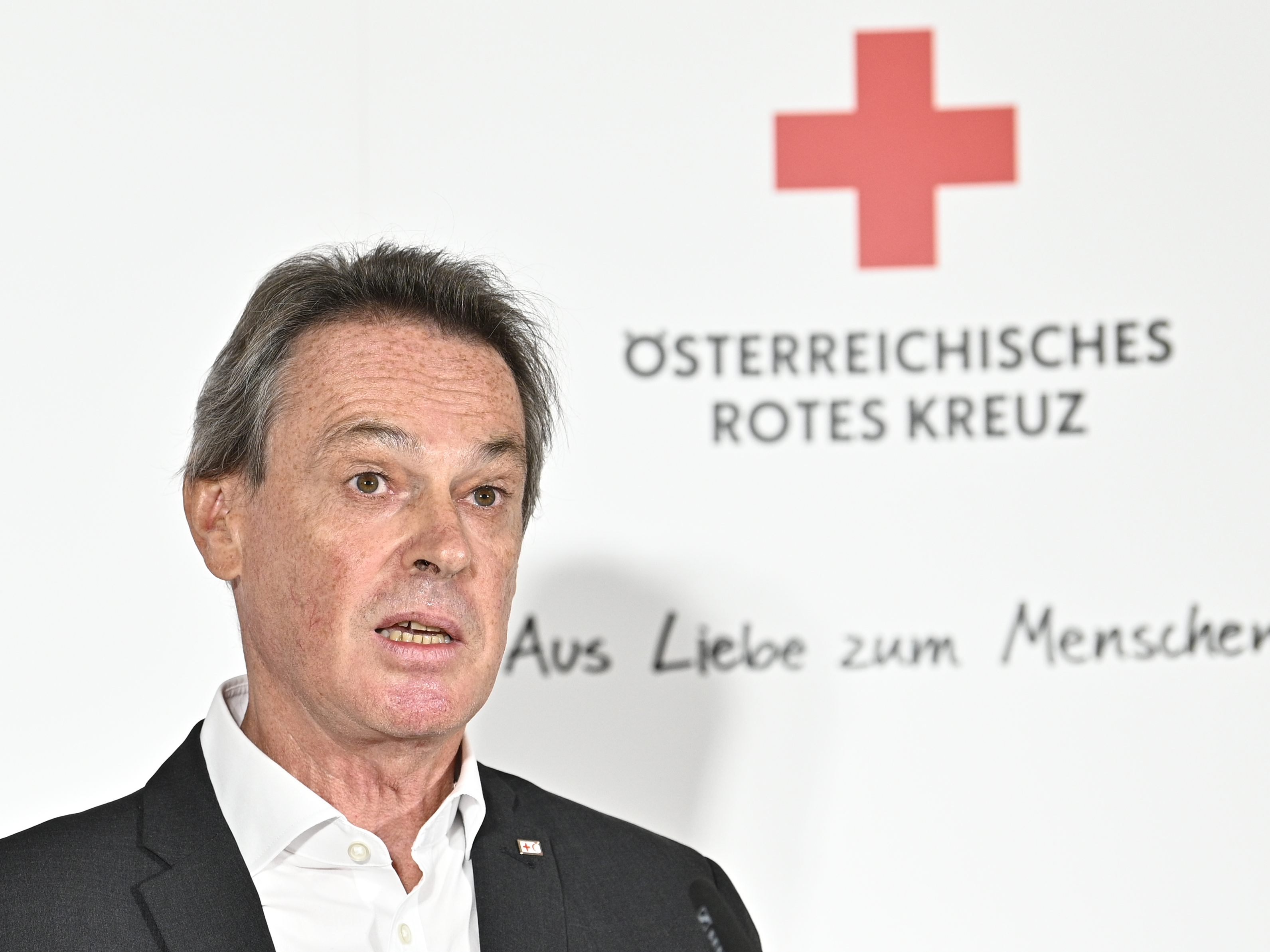 Im Bild: Rotkreuz-Generalsekretär Michael Opriesnig. Im Bild: Rotkreuz-Generalsekretär Michael Opriesnig.
