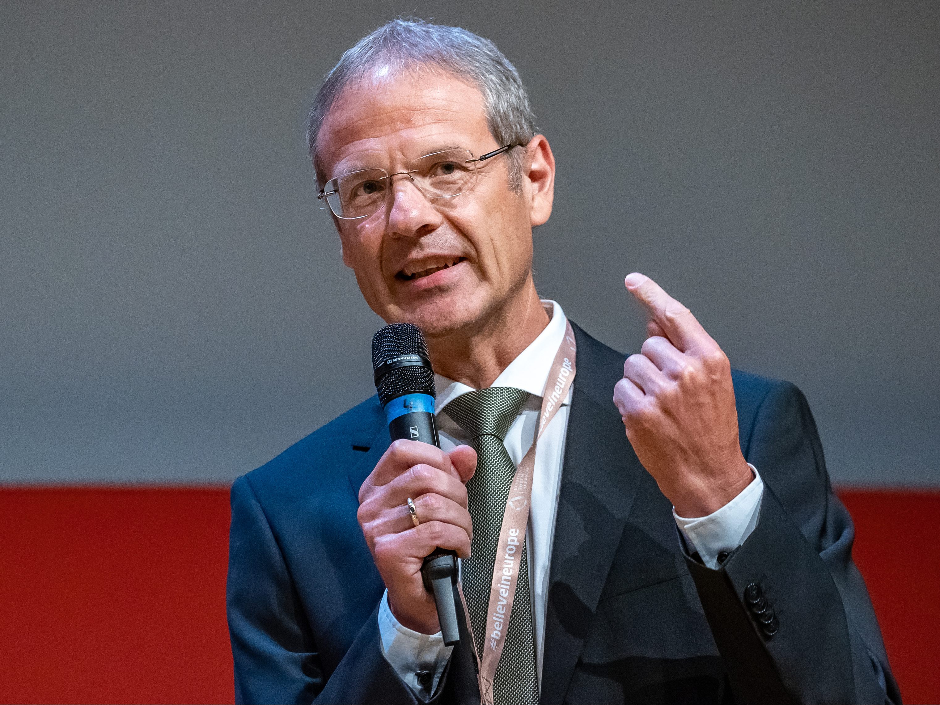 Europarechtler Obwexer hält eine Klage gegen Österreich für unzulässig. Europarechtler Obwexer hält eine Klage gegen Österreich für unzulässig.