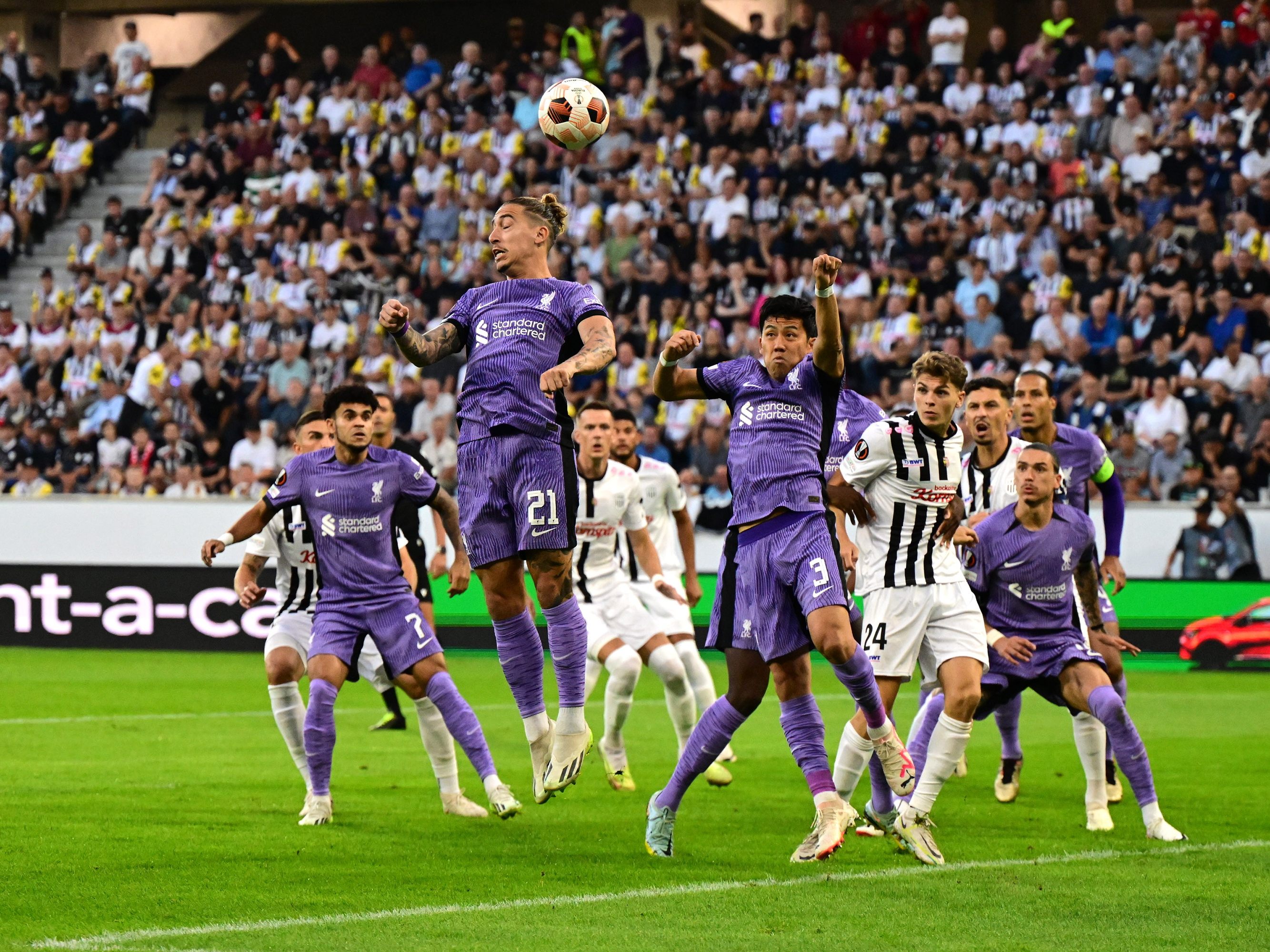 Der LASK bekam es mit dem FC Liverpool zu tun. Der LASK bekam es mit dem FC Liverpool zu tun.