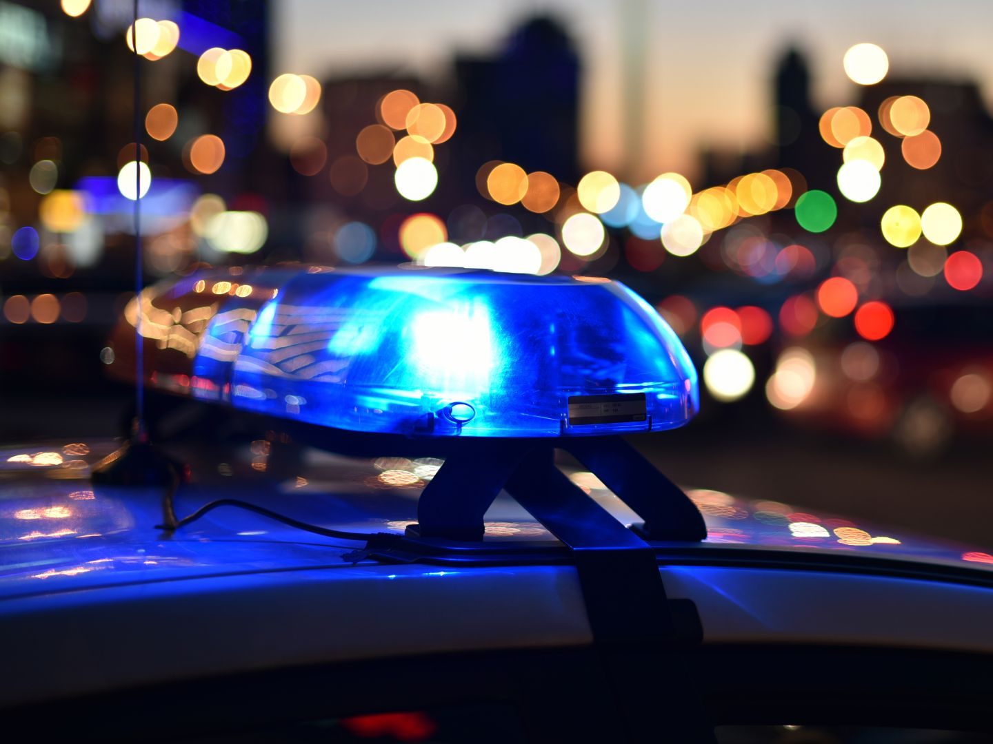 Fahndung nach Tankstellen-Überfall in Liezen. Fahndung nach Tankstellen-Überfall in Liezen.