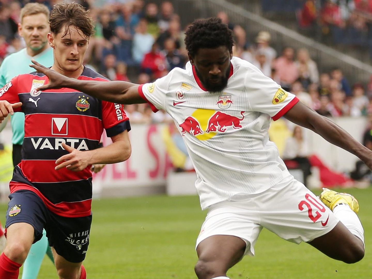 LIVE-Ticker zum Spiel Red Bull Salzburg gegen Rapid Wien ab 17.00 Uhr. LIVE-Ticker zum Spiel Red Bull Salzburg gegen Rapid Wien ab 17.00 Uhr.