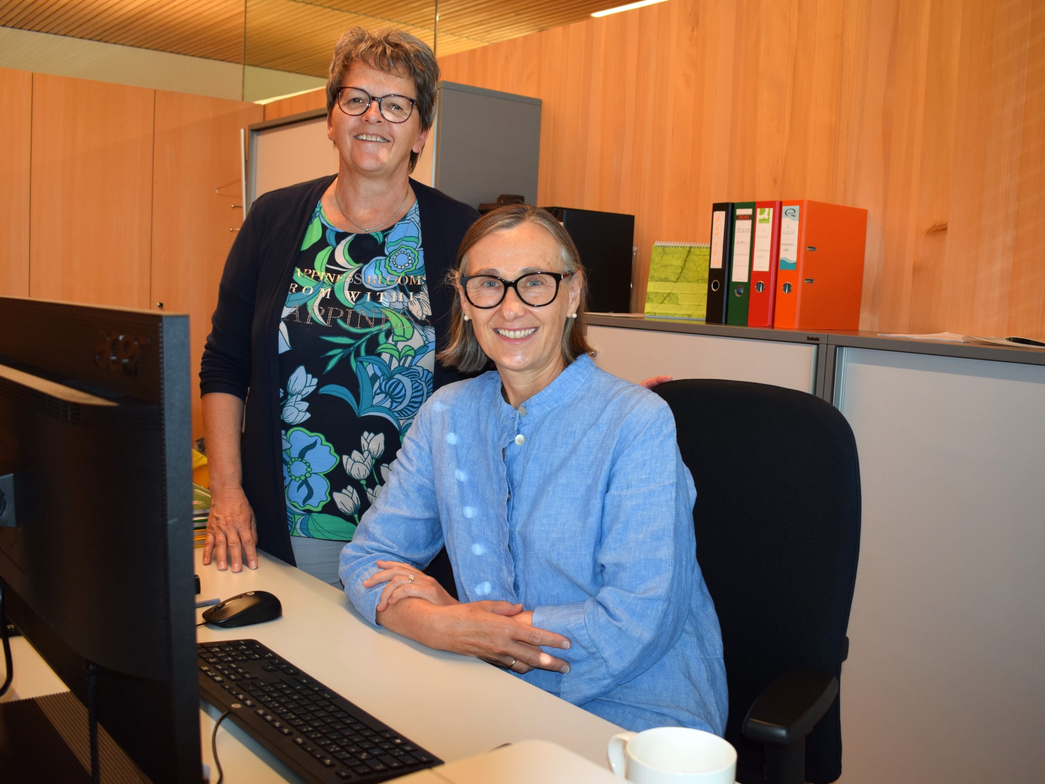 Brigitte Wolf übergibt ein gut bestelltes Haus an ihre Nachfolgerin Doris Helbok (r.).