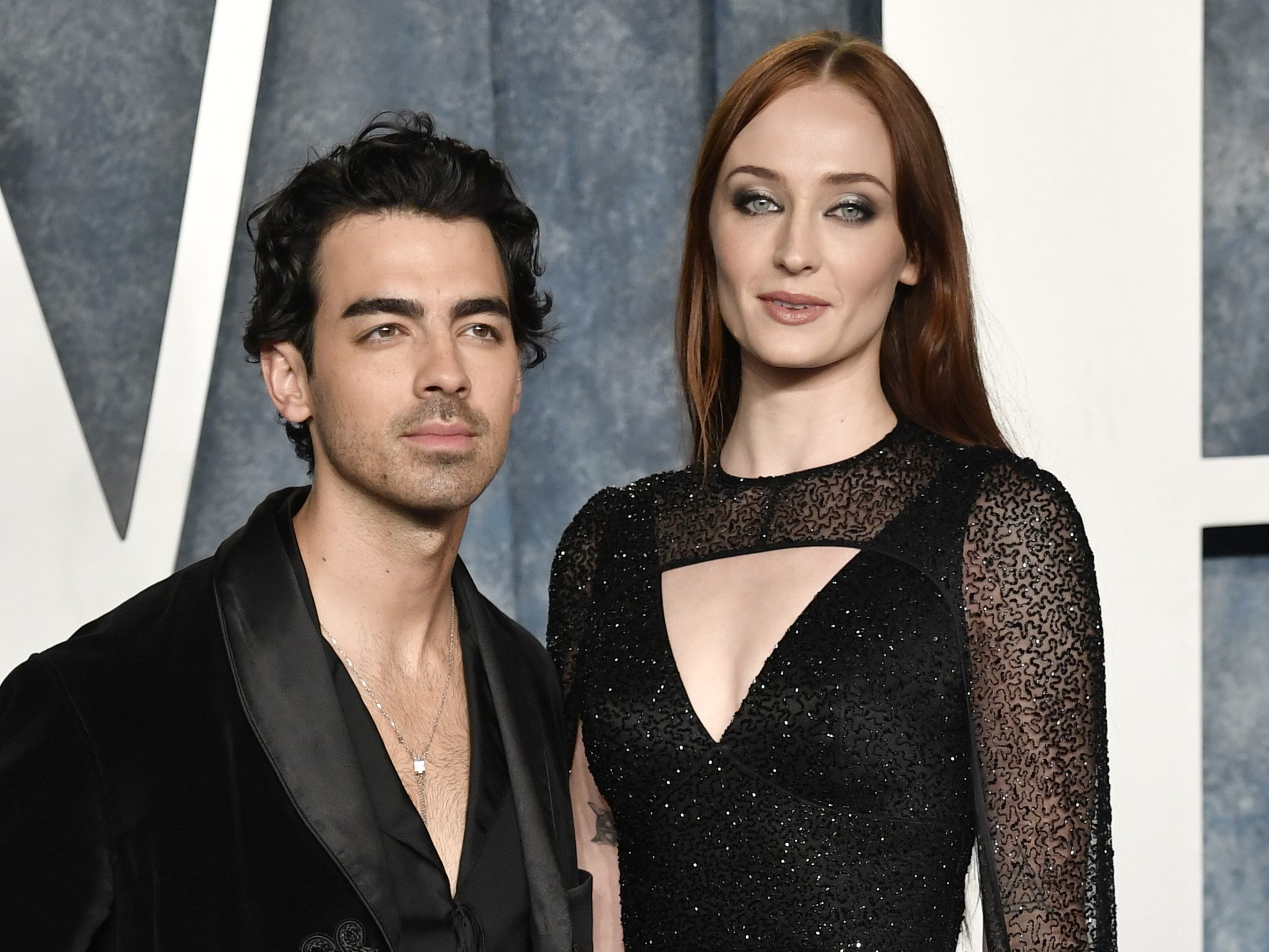 Die Scheidung von Sophie Turner und Joe Jonas könnte zum Rosenkrieg werden. Die Scheidung von Sophie Turner und Joe Jonas könnte zum Rosenkrieg werden.