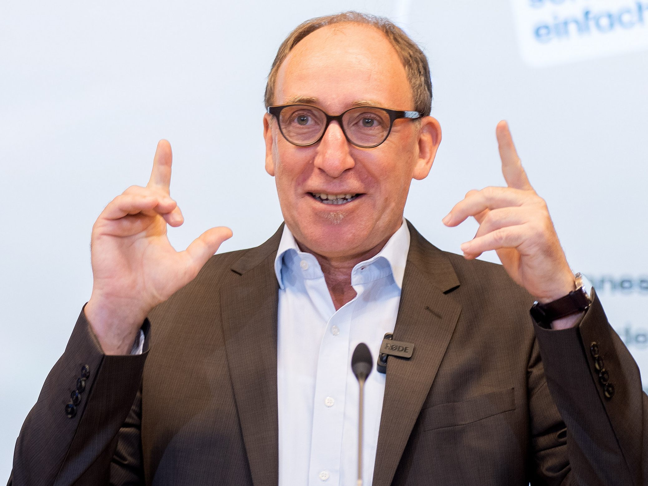 Gesundheitsminister warnt vor Scheitern von Gesundheitsreform und appliert zur Corona-Auffrischungsimpfung. Gesundheitsminister warnt vor Scheitern von Gesundheitsreform und appliert zur Corona-Auffrischungsimpfung.