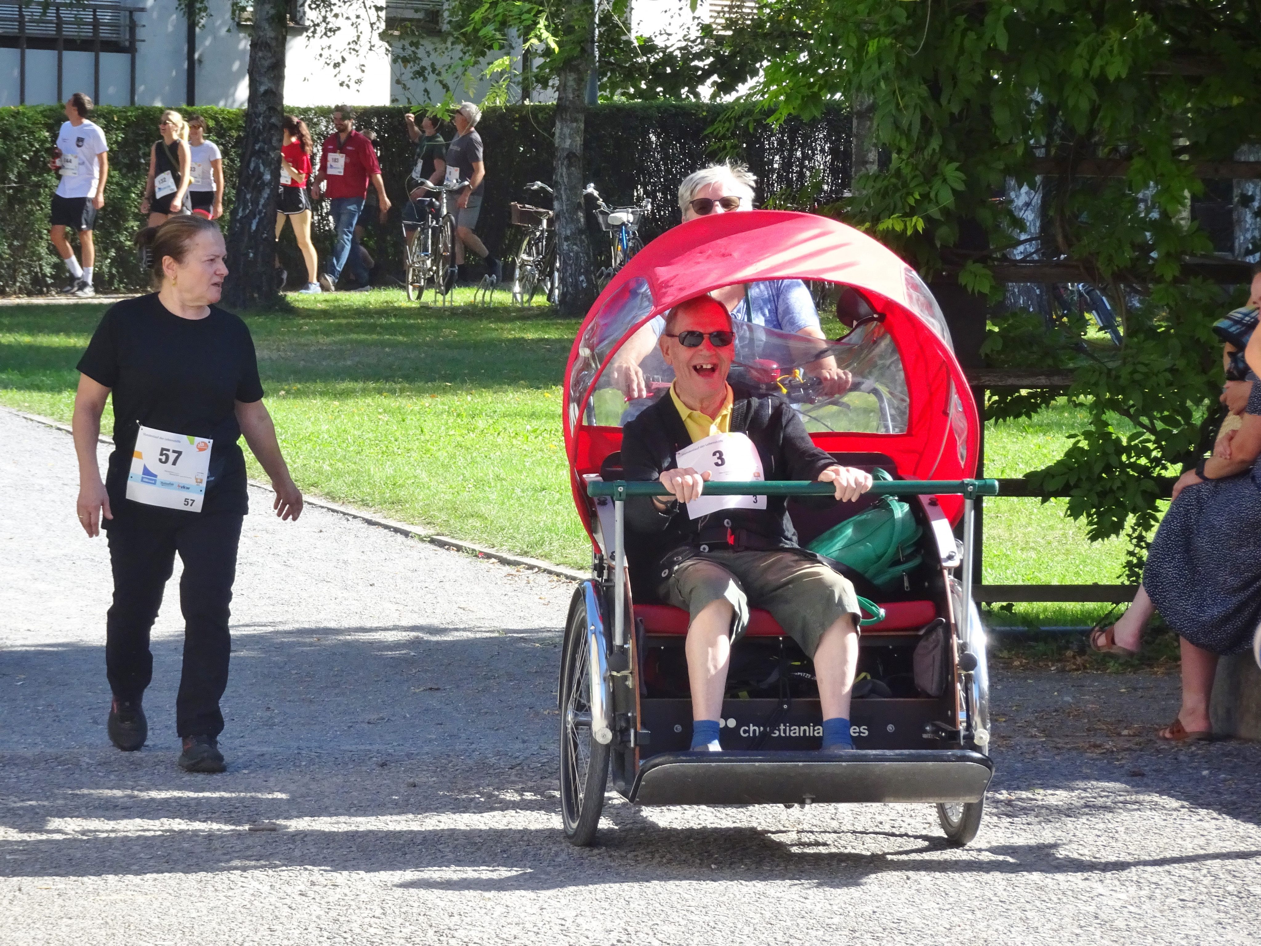 Am Sonntag liefen Menschen beim 26. Dornbirner Lebenshilfe Stundenlauf wieder für den guten Zweck. Am Sonntag liefen Menschen beim 26. Dornbirner Lebenshilfe Stundenlauf wieder für den guten Zweck.