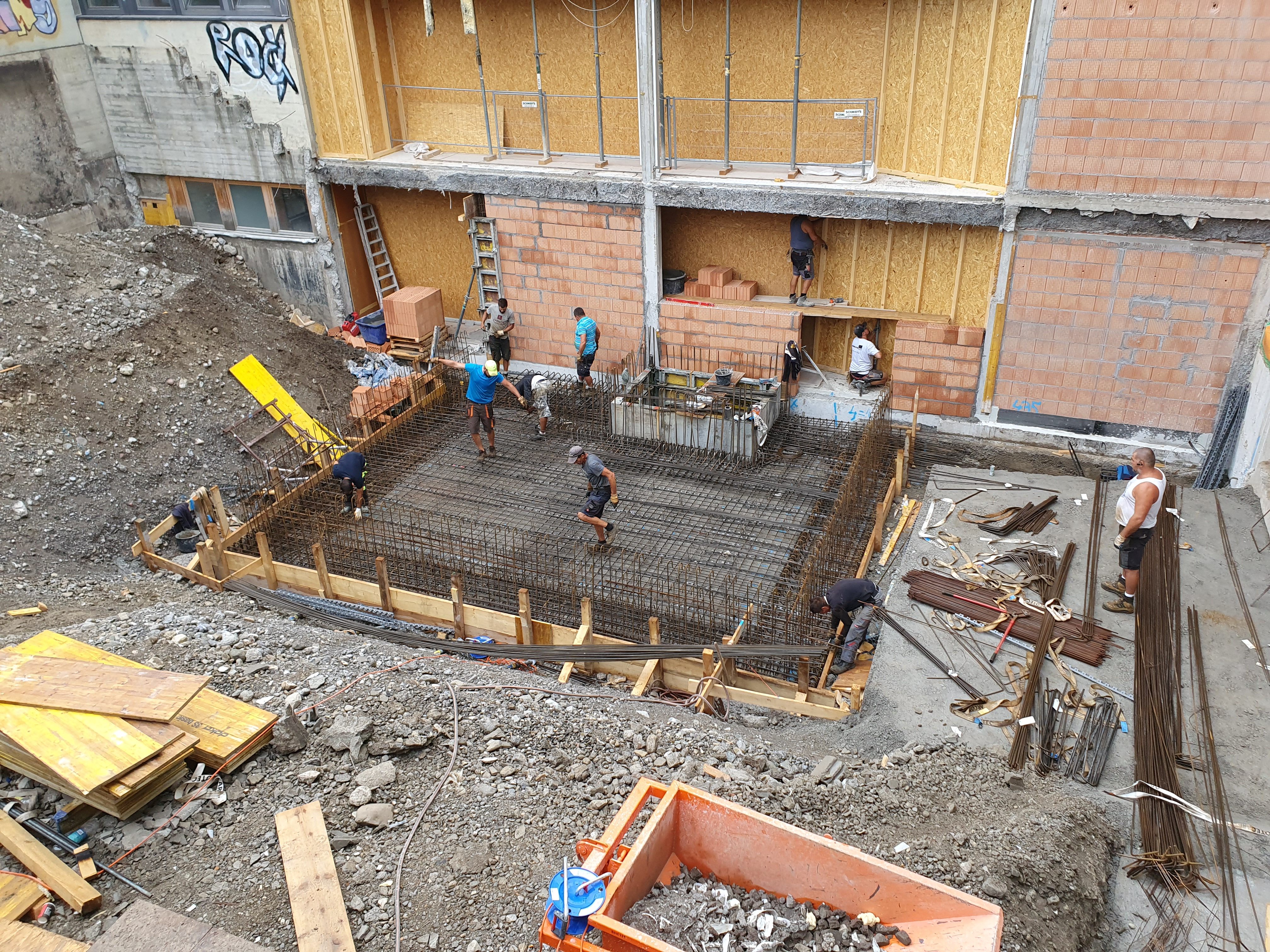 Großbaustelle Mittelschule Nenzing. Großbaustelle Mittelschule Nenzing.