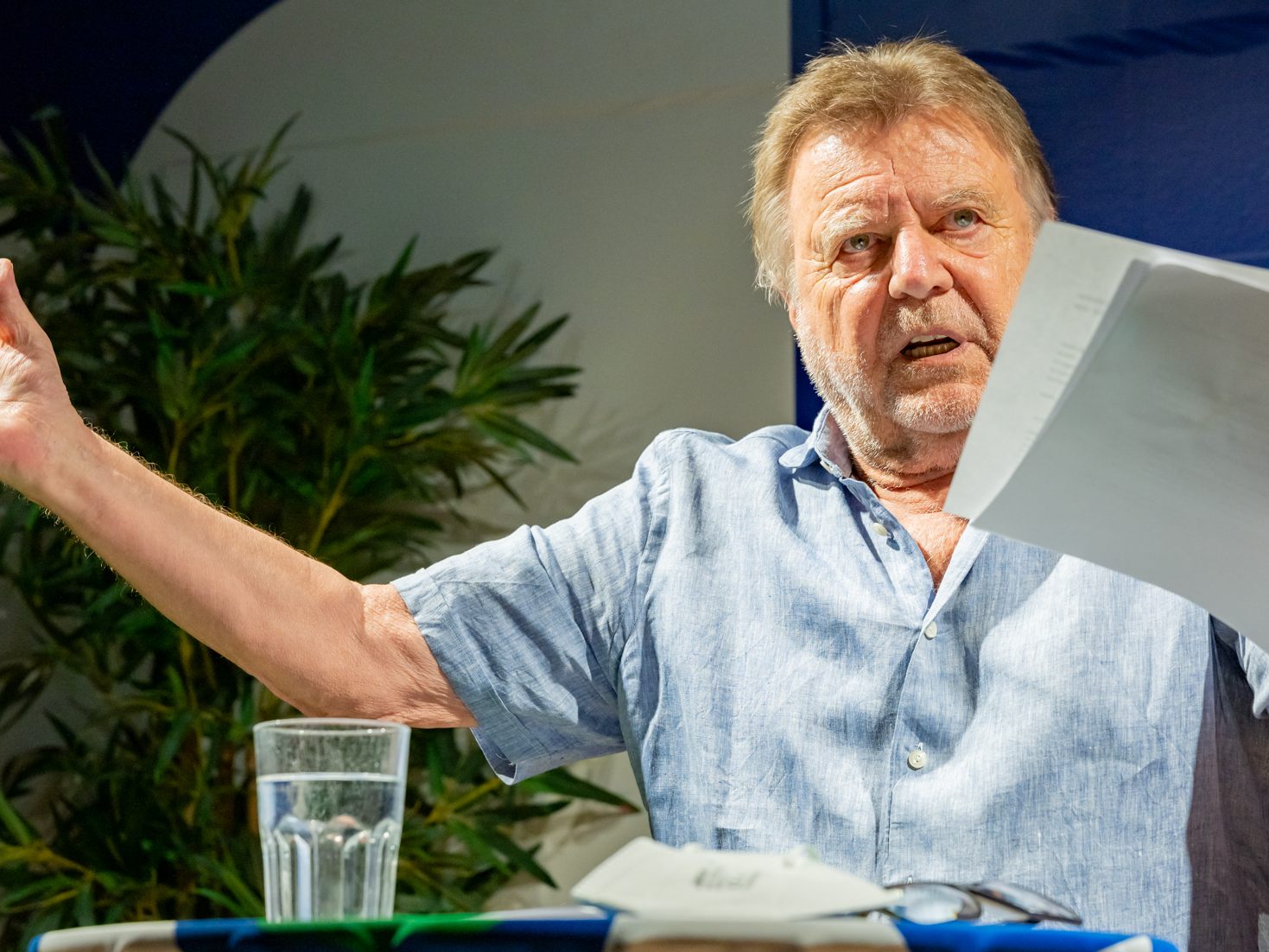 Lukas Resetarits praesentiert sein Buch -Kabarett und Kottan. Geschichten aus meinem Leben