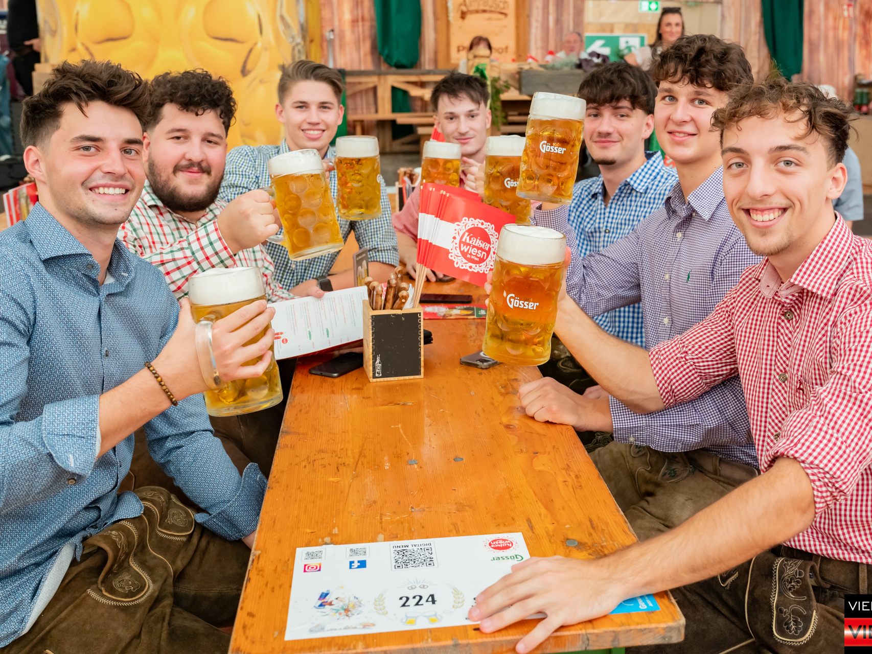 Eroeffnung der Kaiser Wiesn 2023 - VIP Empfang und BesucherInnen