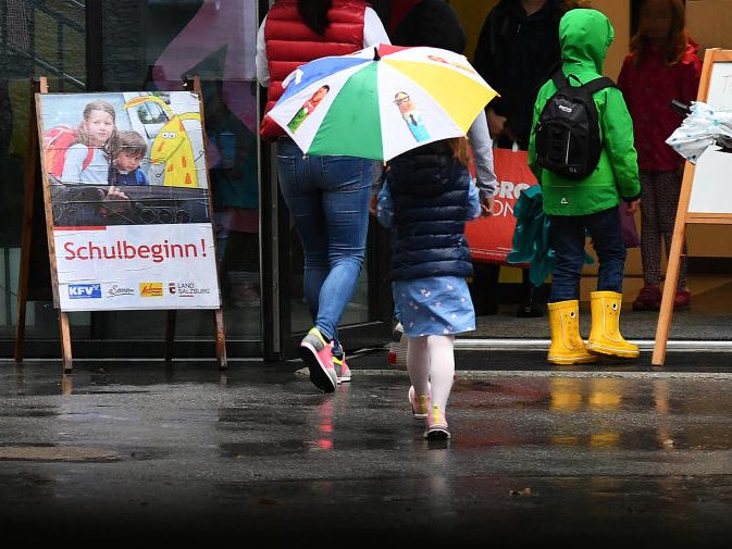 Am Montag startete nun auch im Westen und Süden in Österreich die Schule. Am Montag startete nun auch im Westen und Süden in Österreich die Schule.
