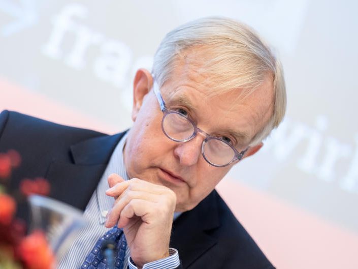 Der Wiener Ärztekammer-Präsident Johannes Steinhart kritisierte am Dienstag die Rücktrittsforderungen an ihn. Der Wiener Ärztekammer-Präsident Johannes Steinhart kritisierte am Dienstag die Rücktrittsforderungen an ihn.