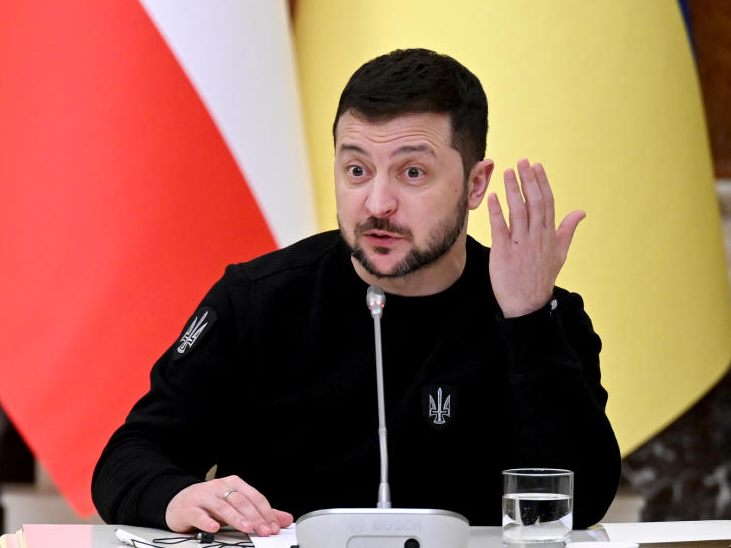 Der ukrainische Präsident Wolodymyr Selenskyj ist der Meinung das Putin, Prigoschin getötet habe. Der ukrainische Präsident Wolodymyr Selenskyj ist der Meinung das Putin, Prigoschin getötet habe.