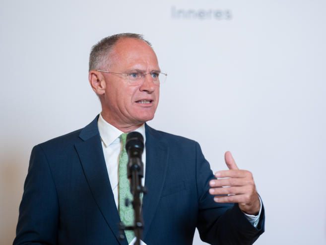 Am Freitag präsentierte das Innenministerium die geplante Kriminaldienstreform. Am Freitag präsentierte das Innenministerium die geplante Kriminaldienstreform.