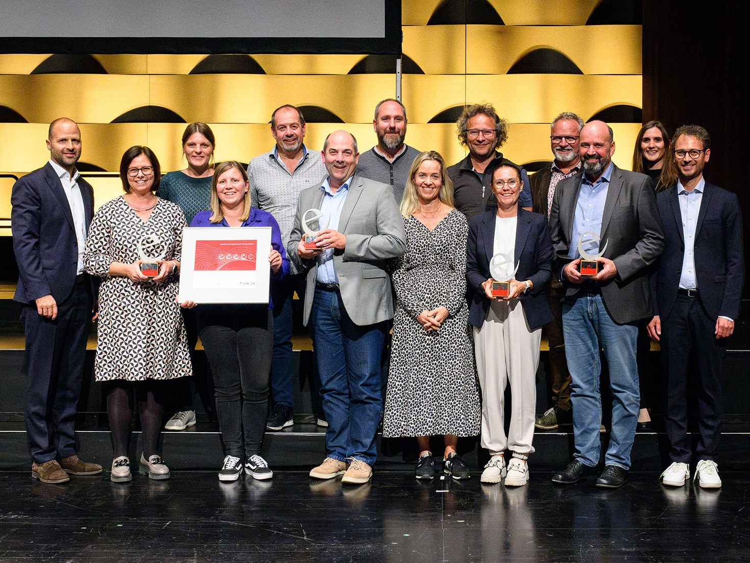 Das Rankweiler e5-Team im Rahmen der Auszeichnung im Bregenzer Festspielhaus