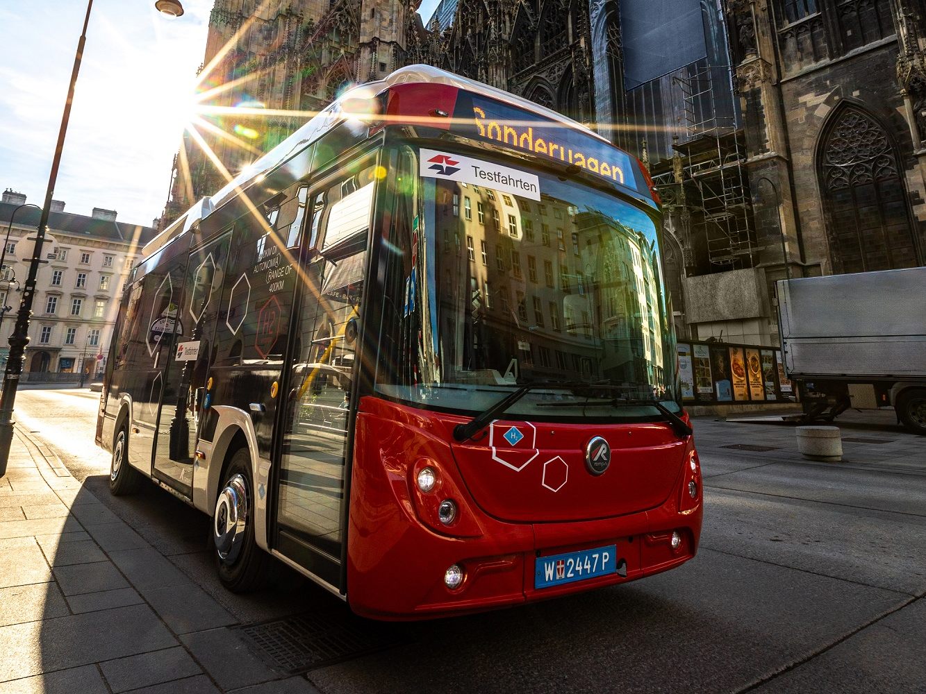 Ein Batterie-Wasserstoff-Bus in Wien.