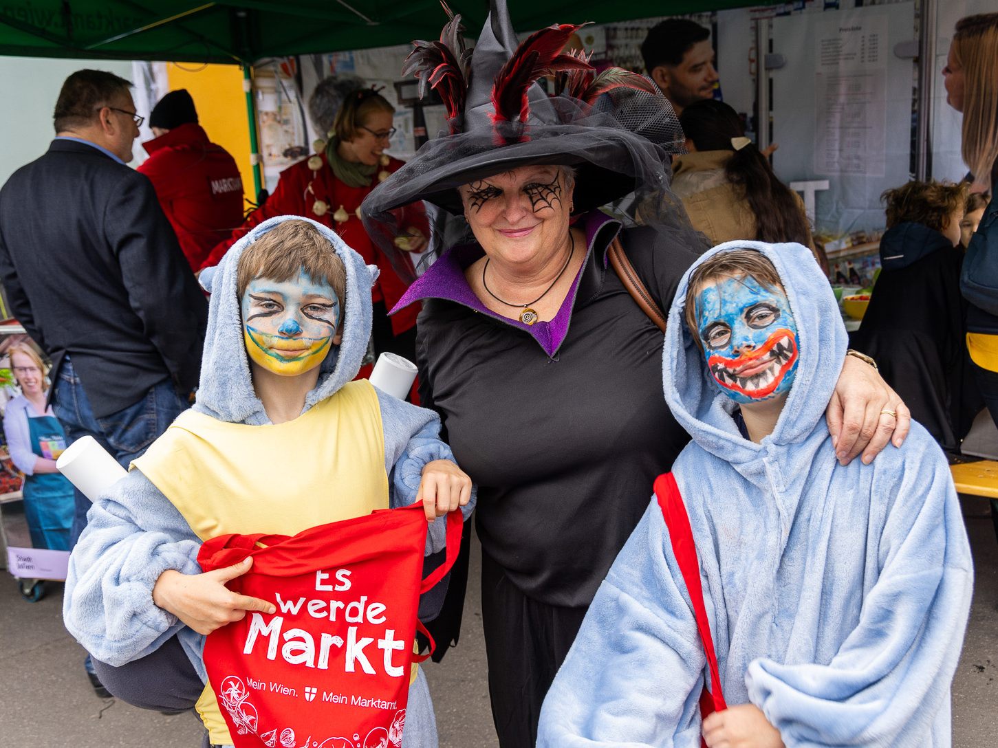 Das Wiener Marktamt lädt am Wiener Schlingermarkt am 27. Oktober 2023 zum Halloween-Fest.