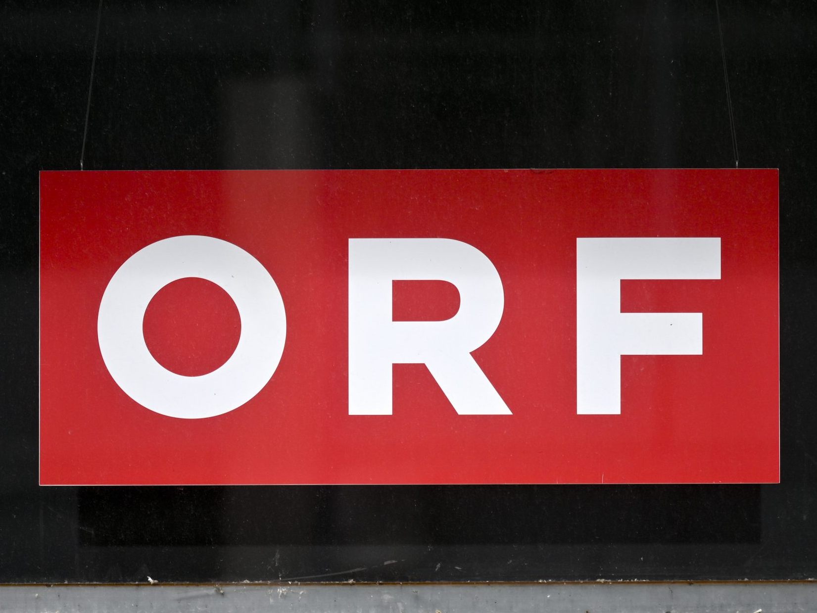 Der ORF sollte sich an deutschen Vorbildern orientieren. Der ORF sollte sich an deutschen Vorbildern orientieren.