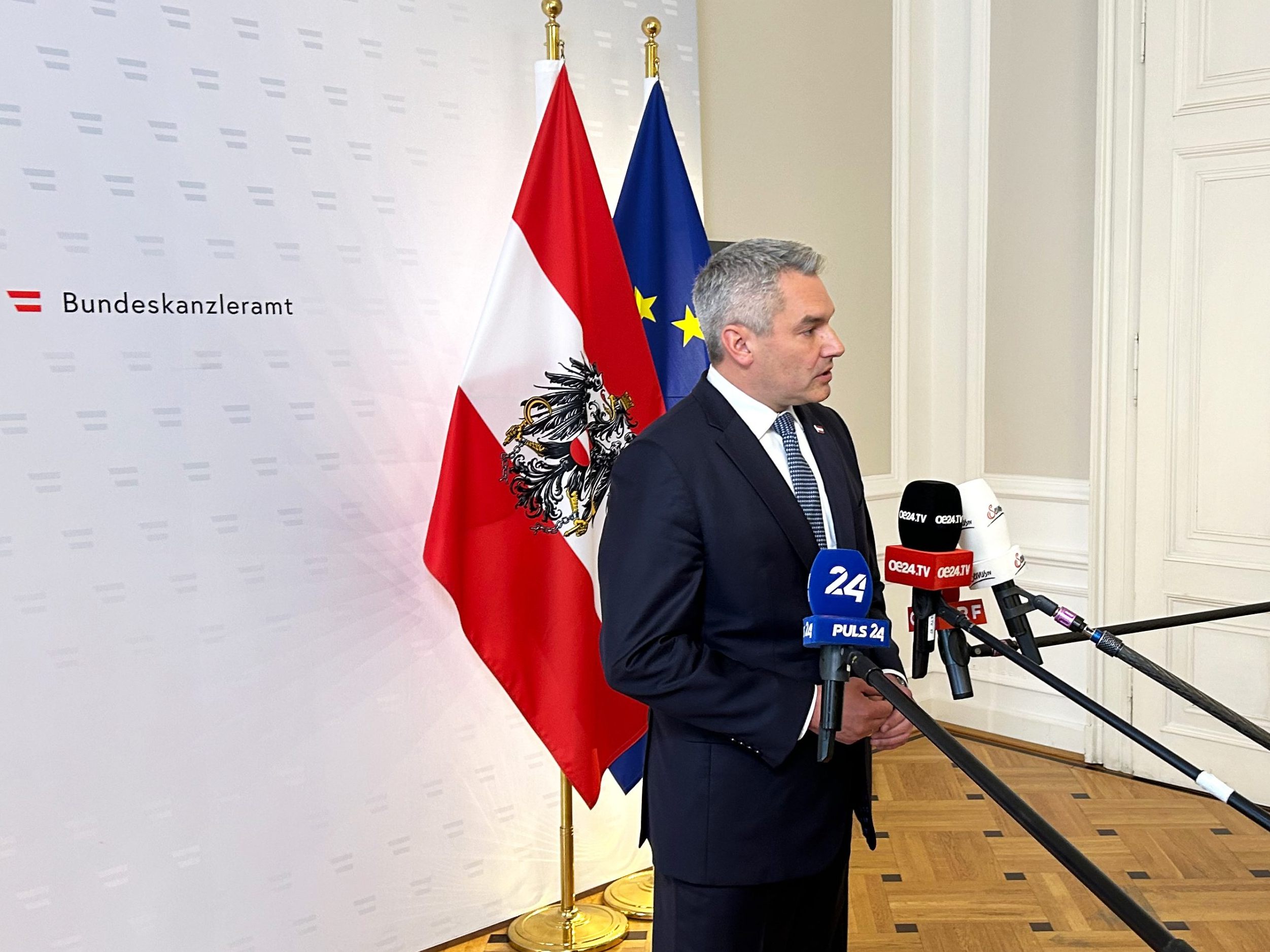 Pressekonferenz zu den Konjunkturmaßnahmen.