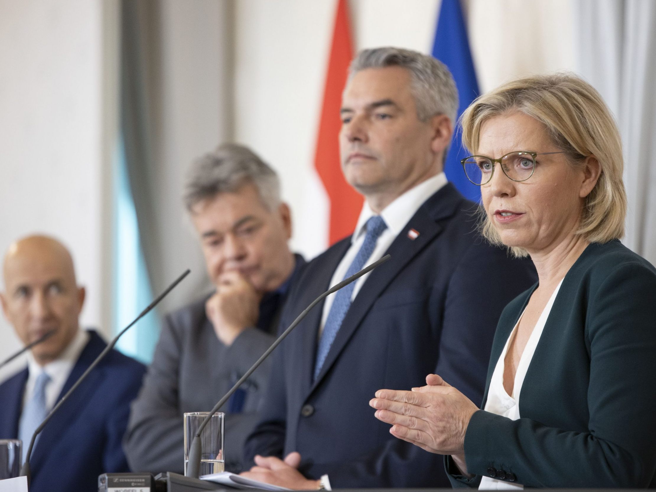 Die Regierungsparteien einigten sich auf ein Gasheizungsverbot im Neubau. Die Regierungsparteien einigten sich auf ein Gasheizungsverbot im Neubau.