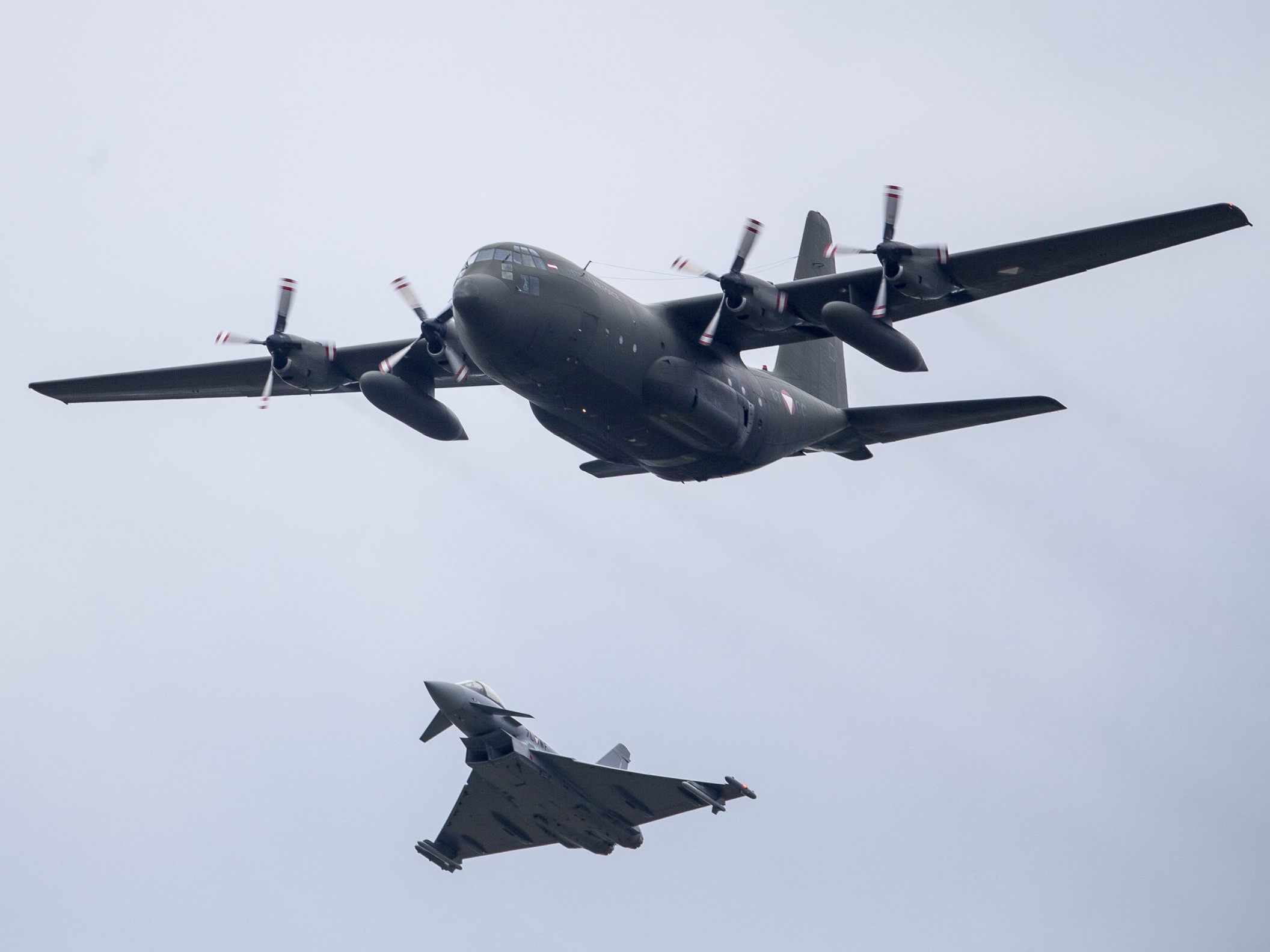 Eine Hercules-Maschine soll Österreicher aus Israel bringen.