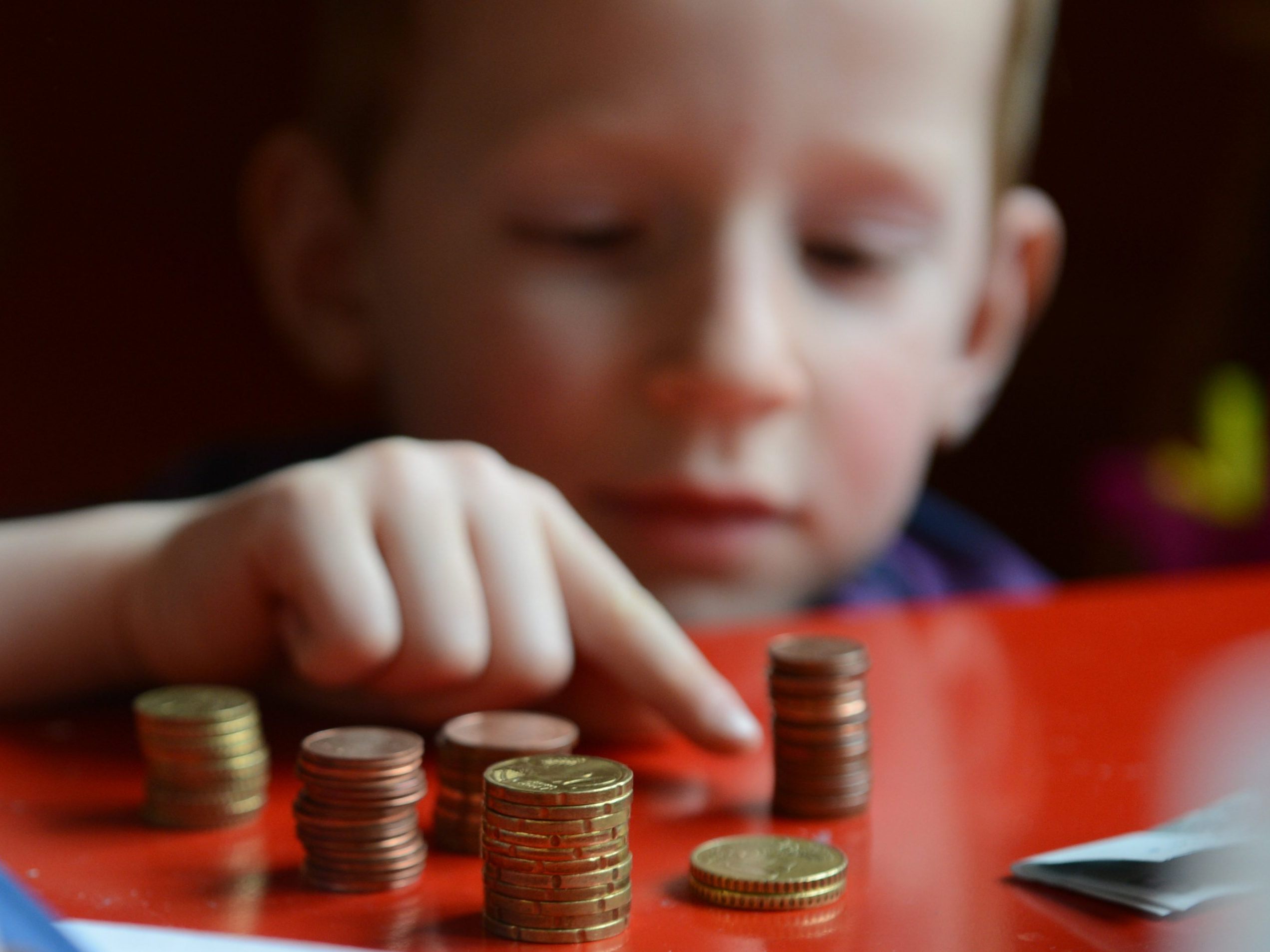 Das Kinderbetreuungsgeld sorgt erneut für Kritik.