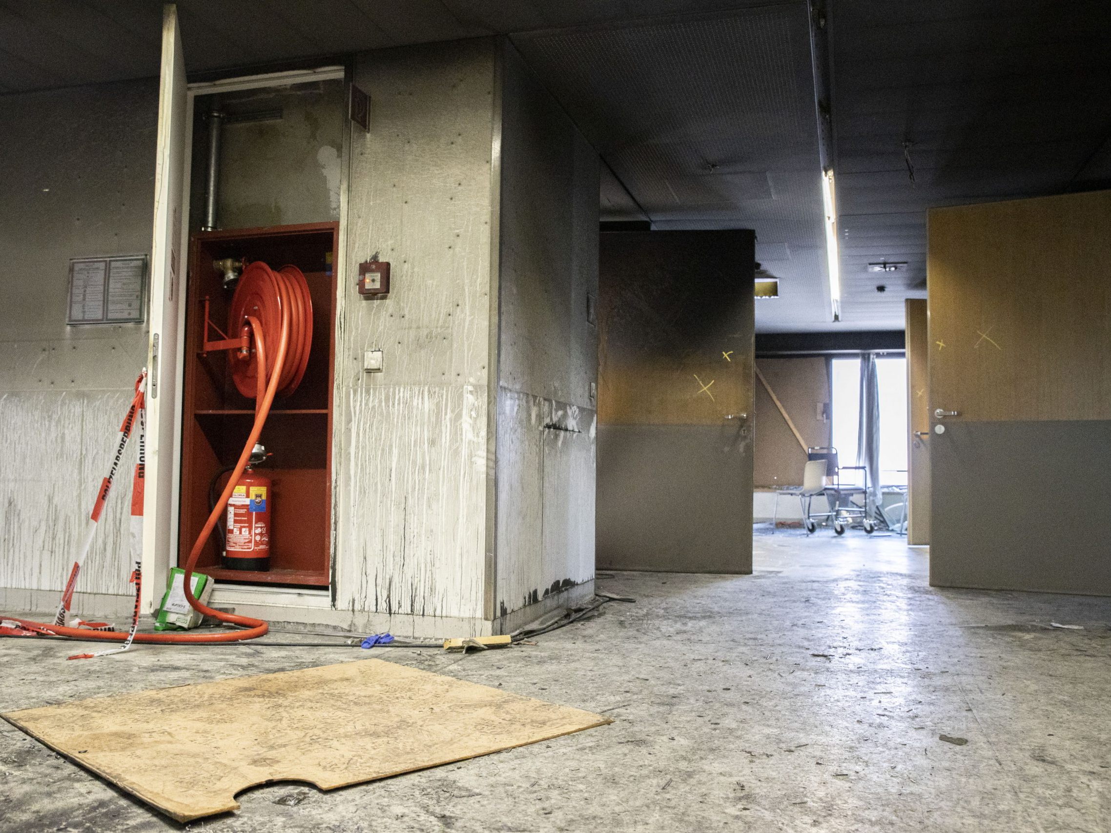 Drei Männer kamen bei dem Brand im Landesklinikum Mödling ums Leben. Drei Männer kamen bei dem Brand im Landesklinikum Mödling ums Leben.