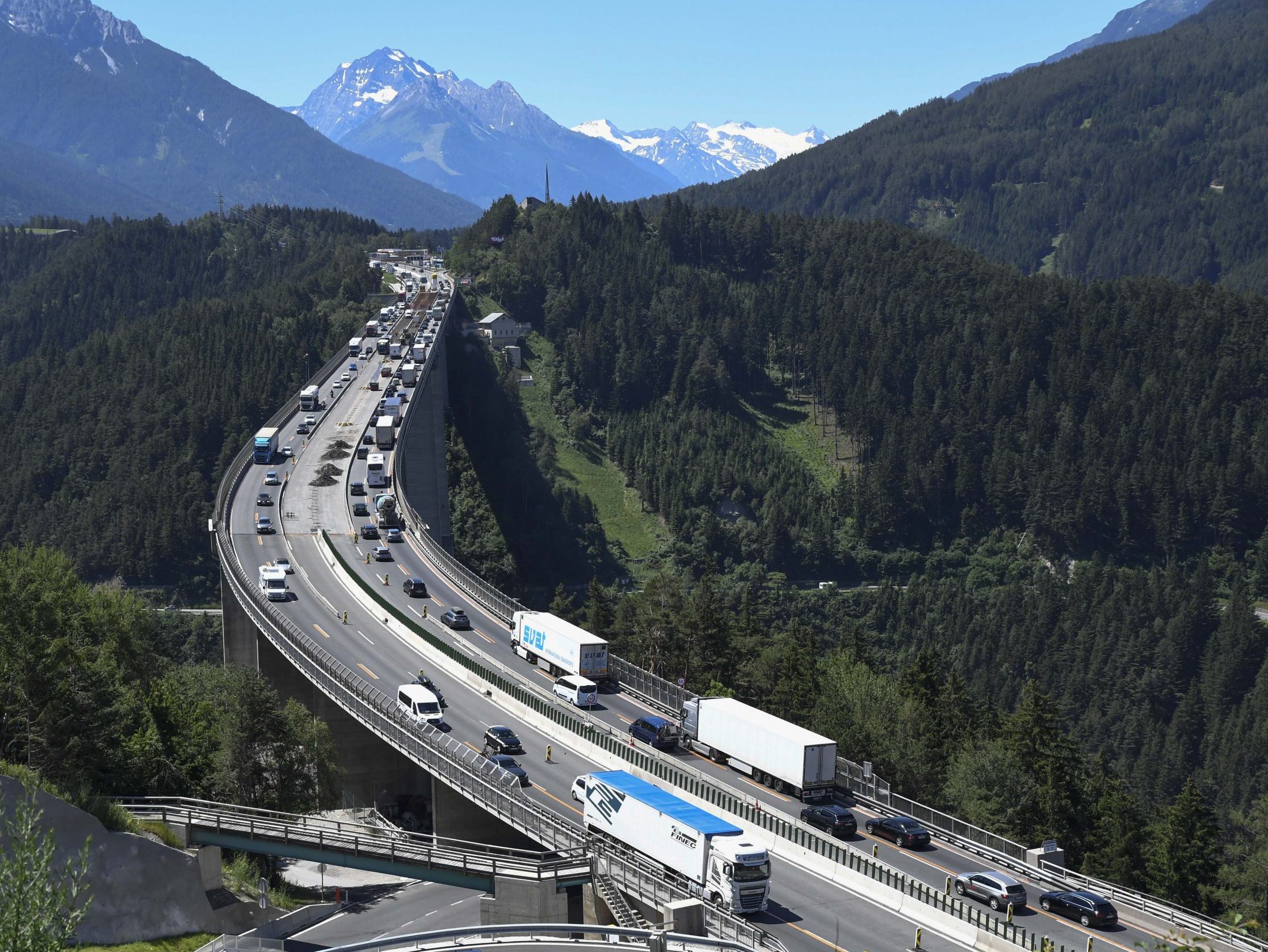 Das Verkehrsaufkommen im Sommer war leicht über dem Niveau von 2022.