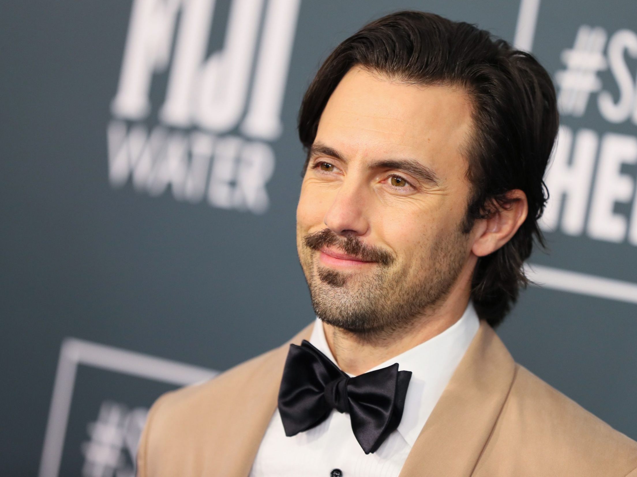 Milo Ventimiglia hat heimlich seine Freundin Jarah Mariano geheiratet. Milo Ventimiglia hat heimlich seine Freundin Jarah Mariano geheiratet.