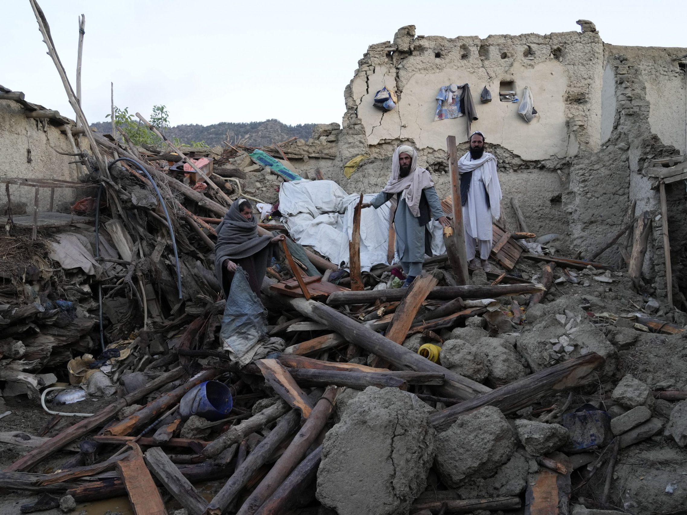 Die Opferzahlen nach den Erdbeben in Afghanistan dürften noch steigen. Die Opferzahlen nach den Erdbeben in Afghanistan dürften noch steigen.