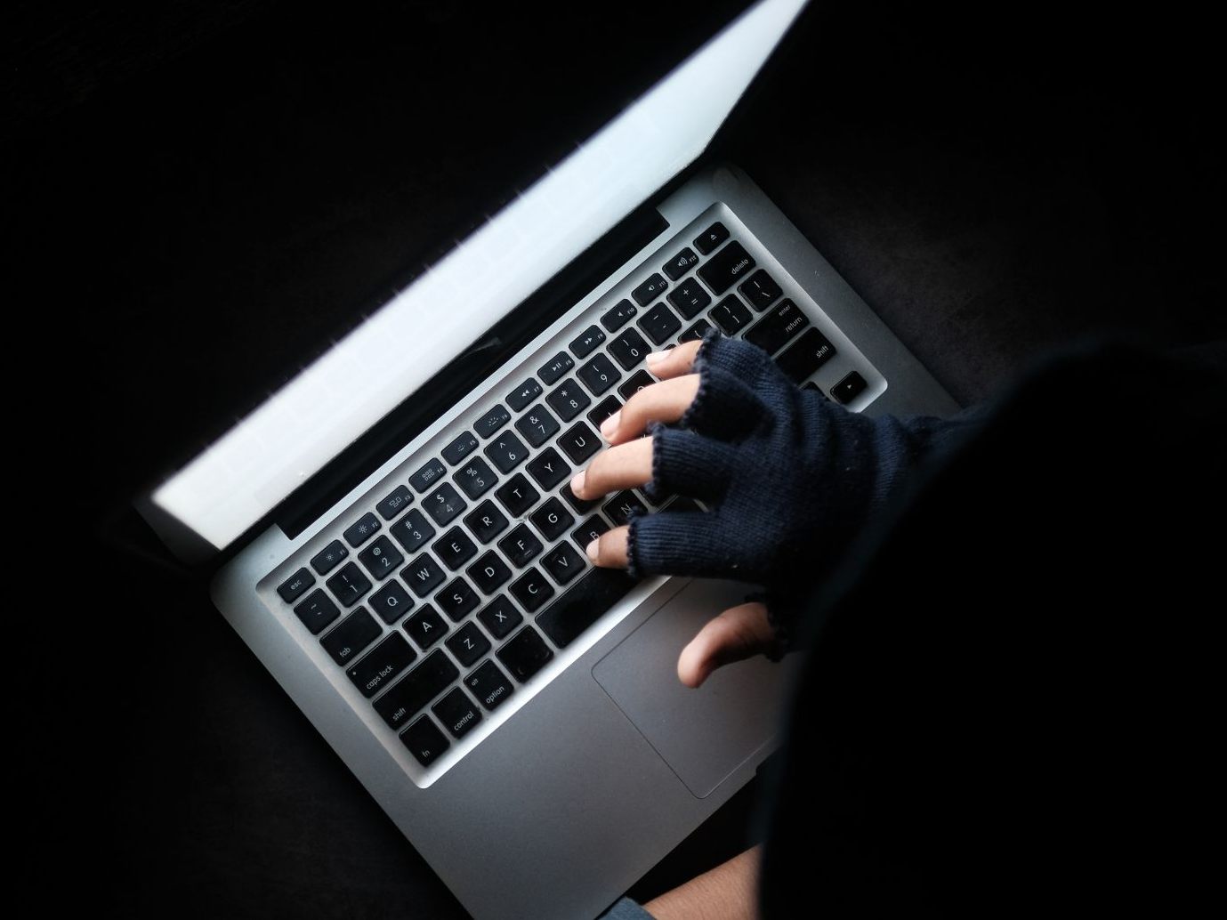 Betrüger verscherbelten Pay-TV-Zugänge. Betrüger verscherbelten Pay-TV-Zugänge.