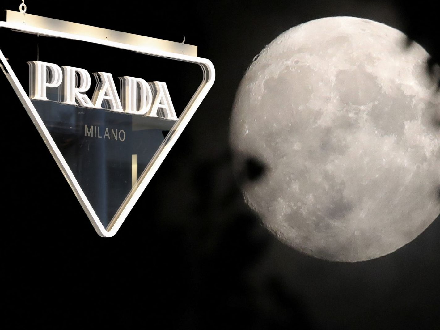 Prada designt die Raumanzüge für die nächste Mondmission. Prada designt die Raumanzüge für die nächste Mondmission.