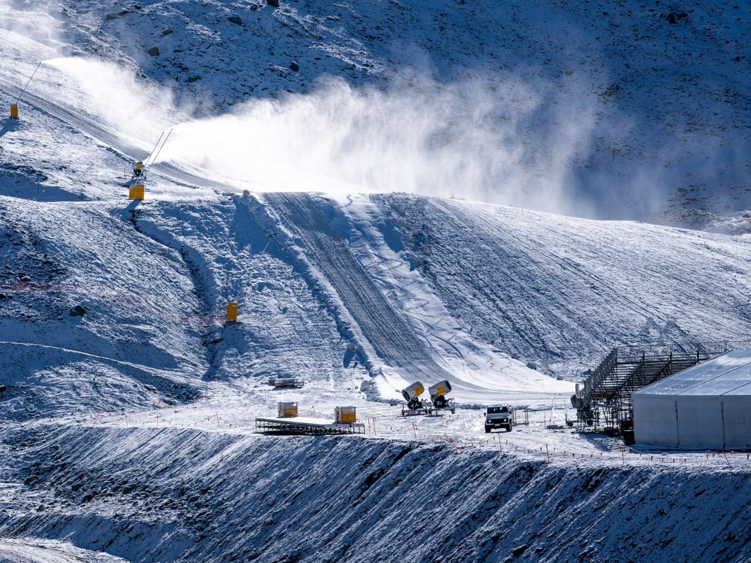 Großes Fragezeichen über der neuen Weltcup-Strecke in Zermatt.