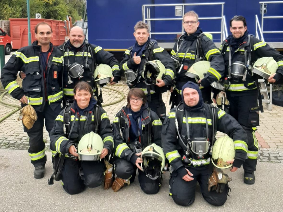 Atemschutzheißausbildung in Leobersdorf. Atemschutzheißausbildung in Leobersdorf.