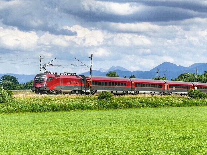 Die EU verschenkt wieder 36.000 Zugtickets an junge Europäer.