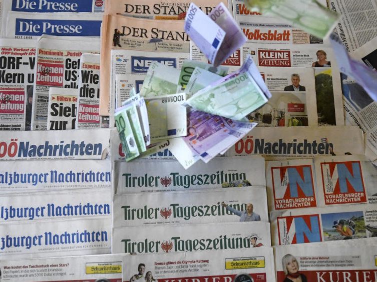 Nach der Aufkündigung des Journalisten-KVs durch die VÖZ will die Gewerkschaft nun eine Betriebsversammlung abhalten. Nach der Aufkündigung des Journalisten-KVs durch die VÖZ will die Gewerkschaft nun eine Betriebsversammlung abhalten.