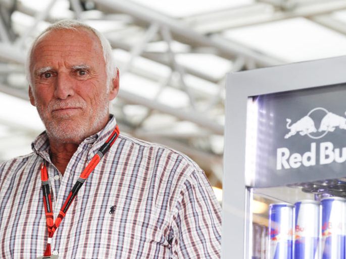 Vor seinem Tod war Red Bull-Gründer Dietrich Mateschitz der medial präsenteste Firmenchef Österreichs. Vor seinem Tod war Red Bull-Gründer Dietrich Mateschitz der medial präsenteste Firmenchef Österreichs.