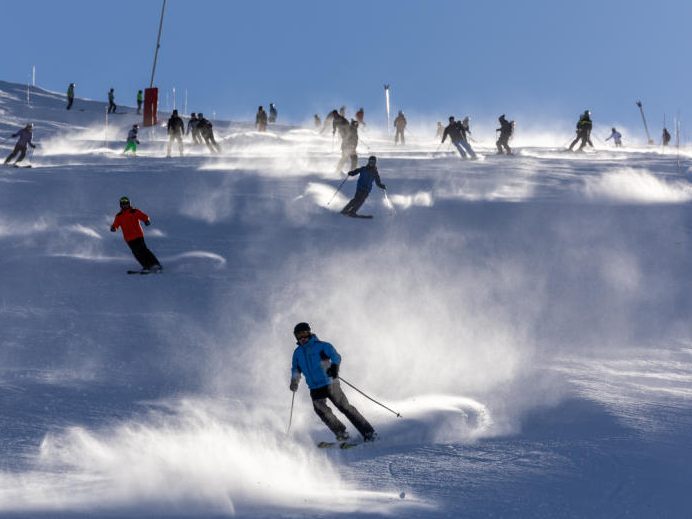 Mit der Aktion "Skikids" will man Kindern in Niederösterreich den Einstieg in Skifahren ermöglichen.