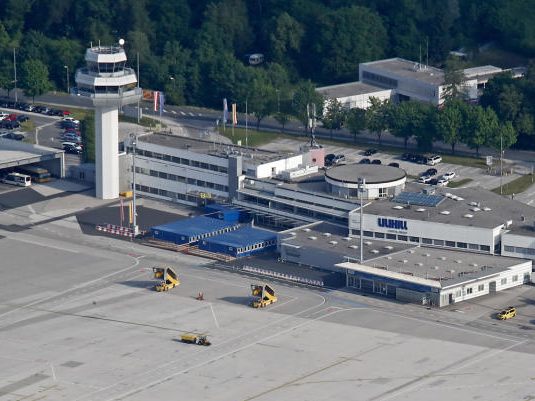Wegen eines verdächtigen Gepäckstückes wurde Dienstagvormittag der Flughafen Klagenfurt evakuiert.