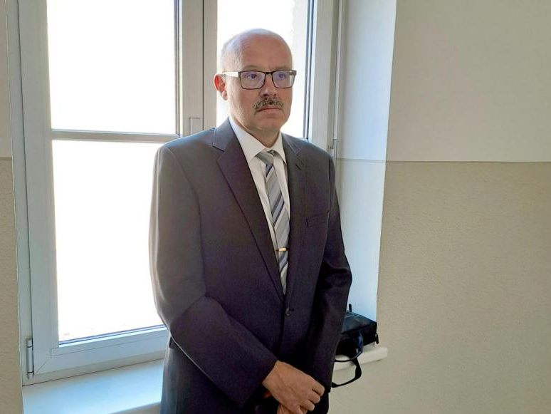 Der NÖ Landesmilitärkommandant Martin Jawurek wurde am Donnerstag beim Prozess wegen Verletzung der sexuellen Selbstbestimmung freigesprochen.