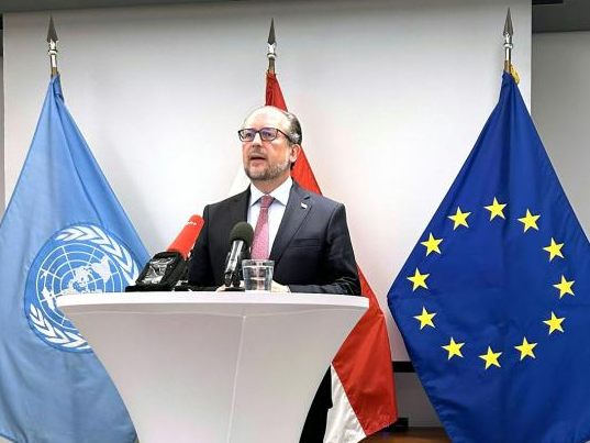 Außenminister Alexander Schallenberg (ÖVP) erklärte am Dienstag, dass Österreich die Hilfe an Palästinenser "eingefroren" habe.