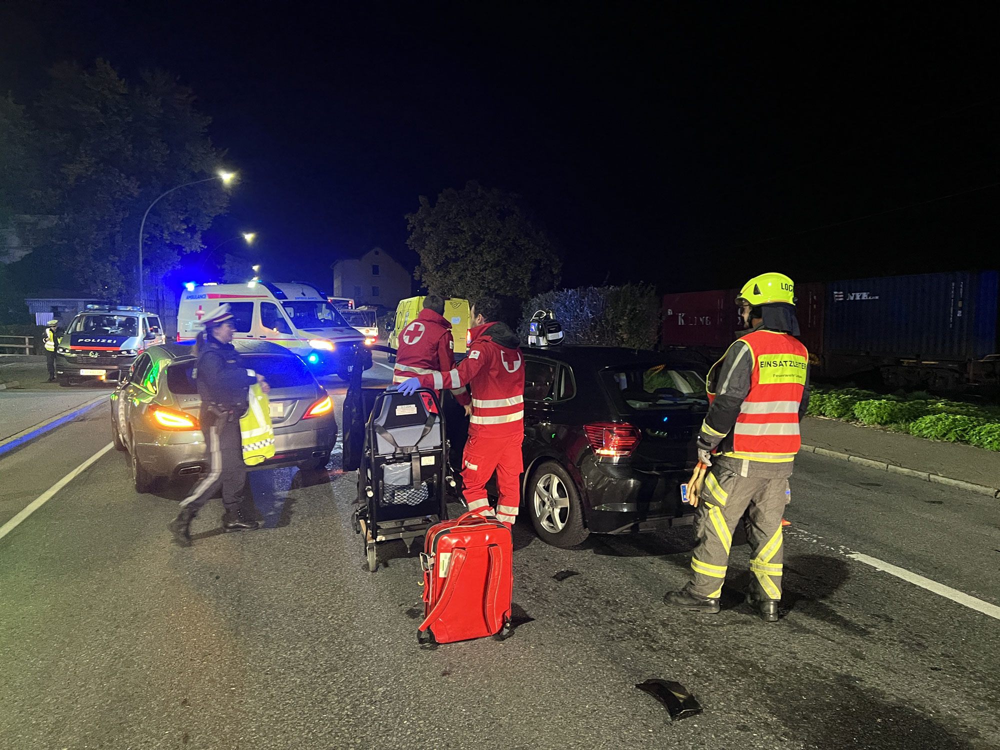 Feuerwehr Lochau im Einsatz. Feuerwehr Lochau im Einsatz.