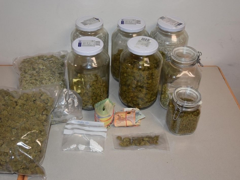 Die Wiener Polizei fasste in Wien-Favoriten einen Drogendealer. Die Wiener Polizei fasste in Wien-Favoriten einen Drogendealer.
