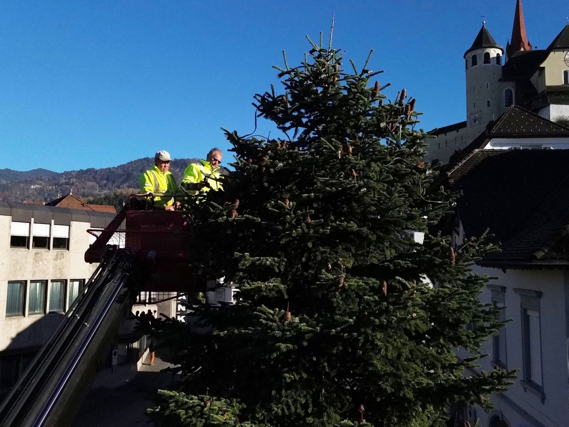 Rankweil putzt sich weihnachtlich heraus.