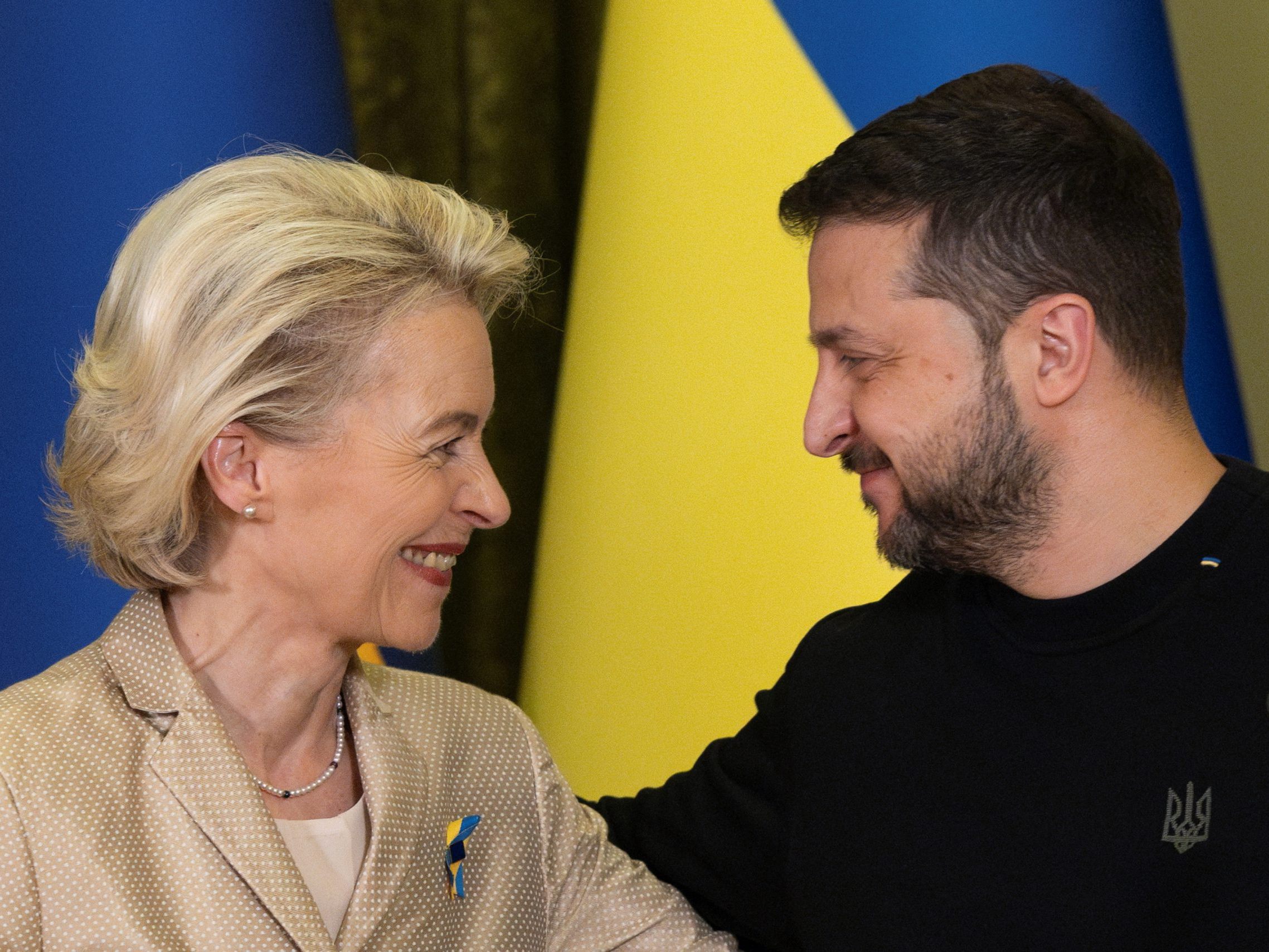 Ukraines Präsident Wolodymyr Selenskyj und die Präsidentin der Europäischen Kommission Ursula von der Leyen auf einer Pressekonferenz am 4. November 2023. Ukraines Präsident Wolodymyr Selenskyj und die Präsidentin der Europäischen Kommission Ursula von der Leyen auf einer Pressekonferenz am 4. November 2023.