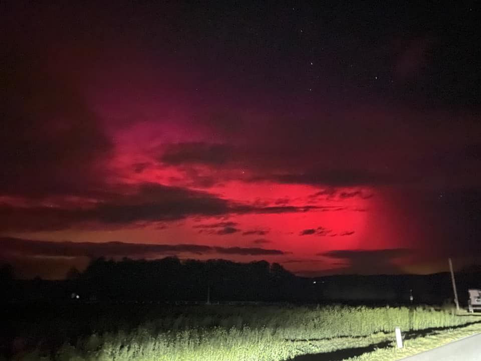 Polarlichtsichtung bei Waidhofen/Thaya im Waldviertel.