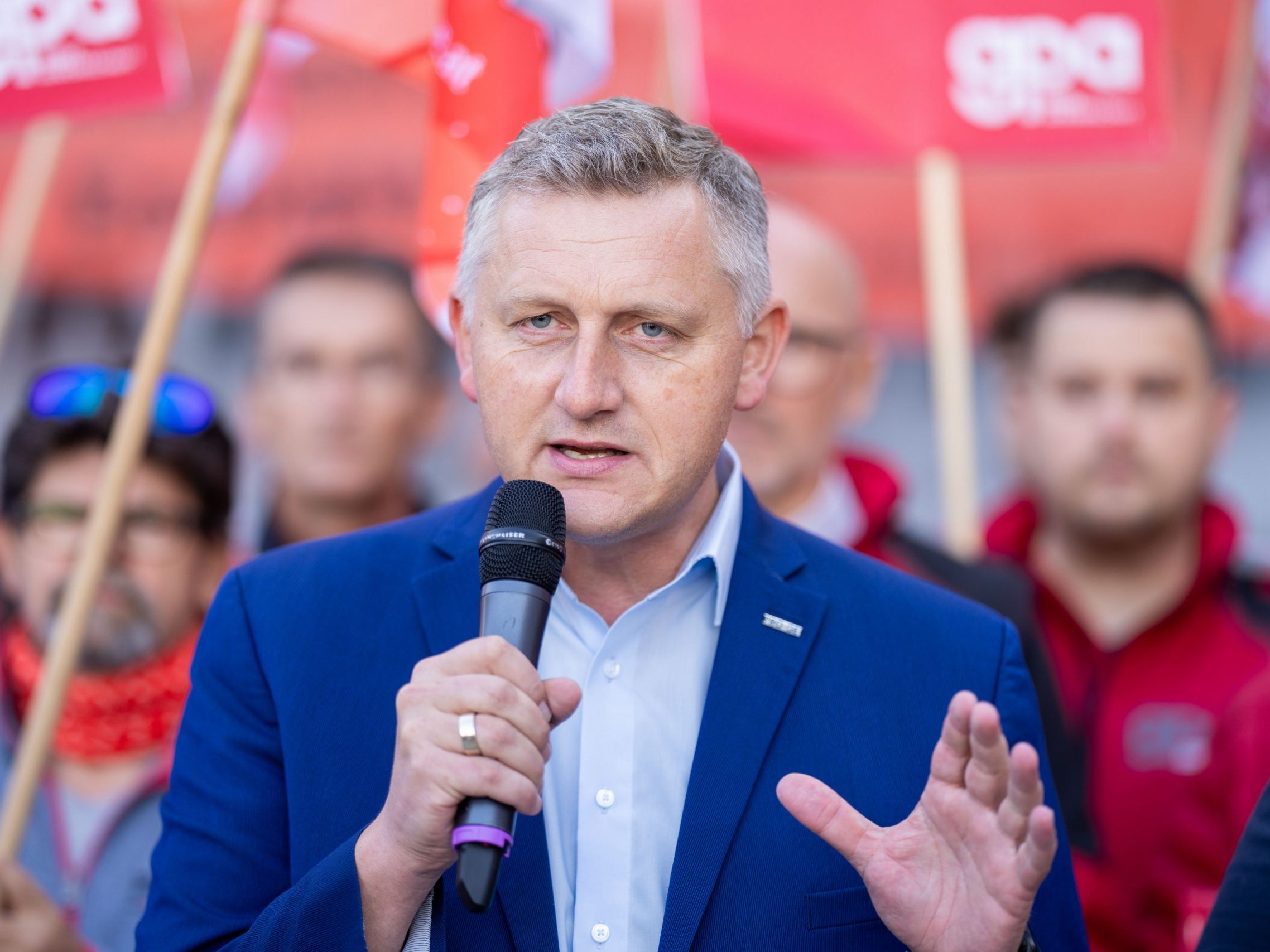 Keine Einigung bei den Metallern - im Bild: Chefverhandler der Gewerkschaft Reinhold Binder Keine Einigung bei den Metallern - im Bild: Chefverhandler der Gewerkschaft Reinhold Binder