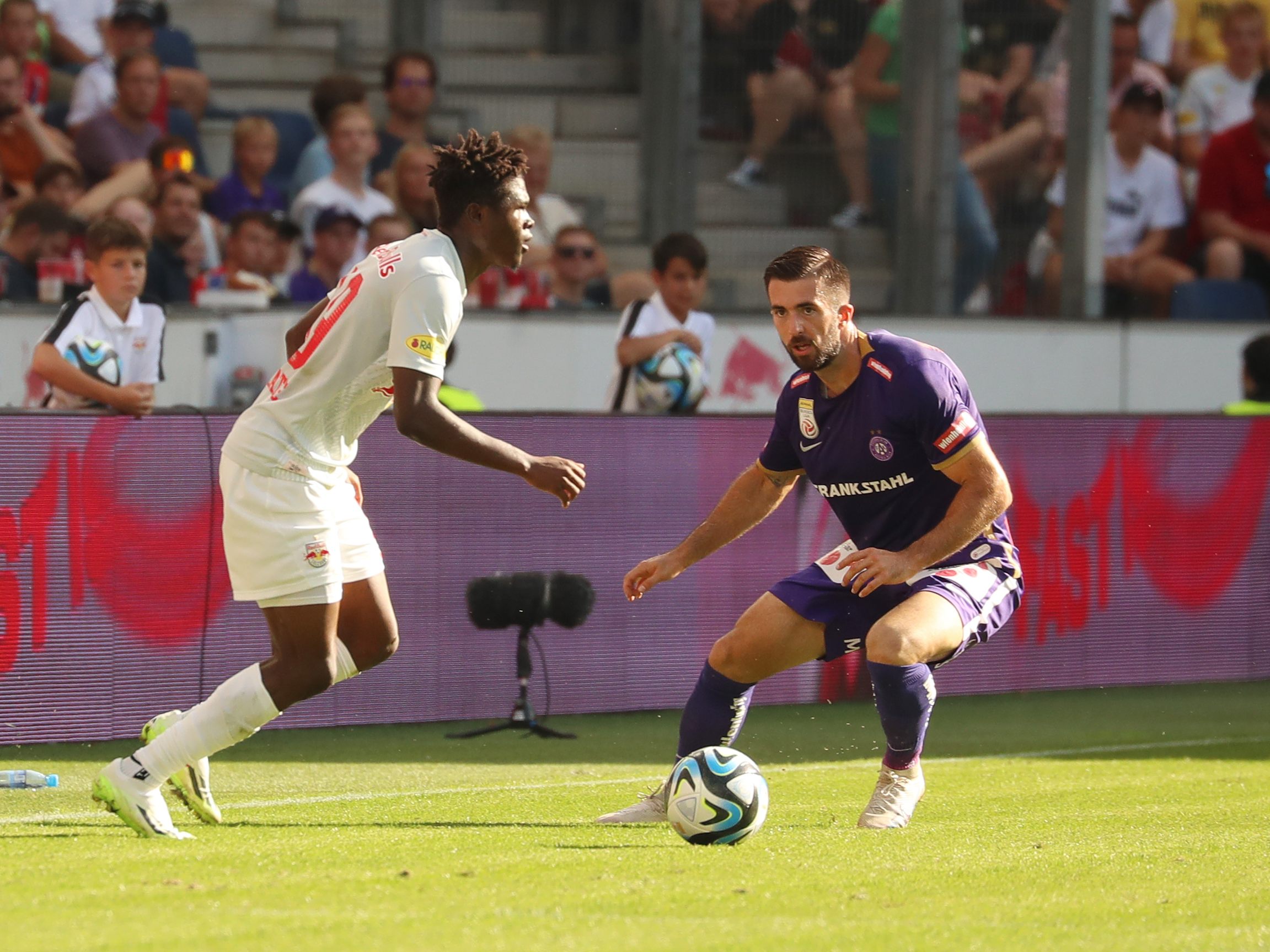 LIVE-Ticker zum Spiel Austria Wien gegen Red Bull Salzburg ab 17.00 Uhr. LIVE-Ticker zum Spiel Austria Wien gegen Red Bull Salzburg ab 17.00 Uhr.