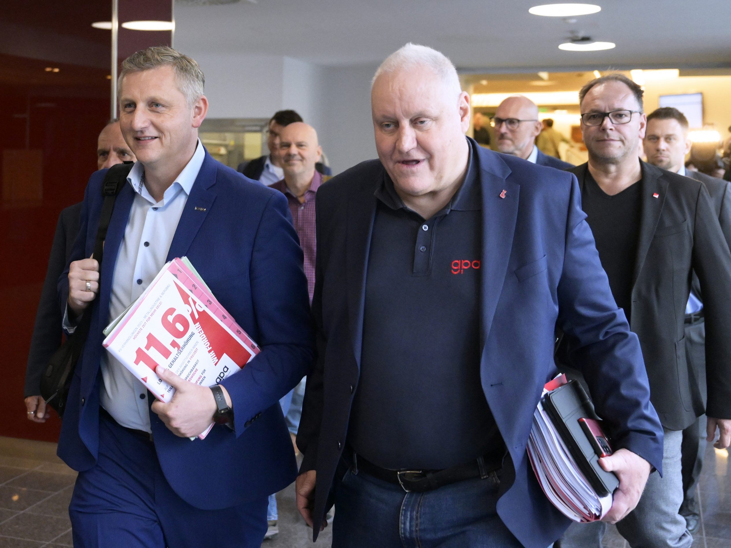 Spannung vor der 6. Verhandlungsrunde um den Metaller-KV. Spannung vor der 6. Verhandlungsrunde um den Metaller-KV.
