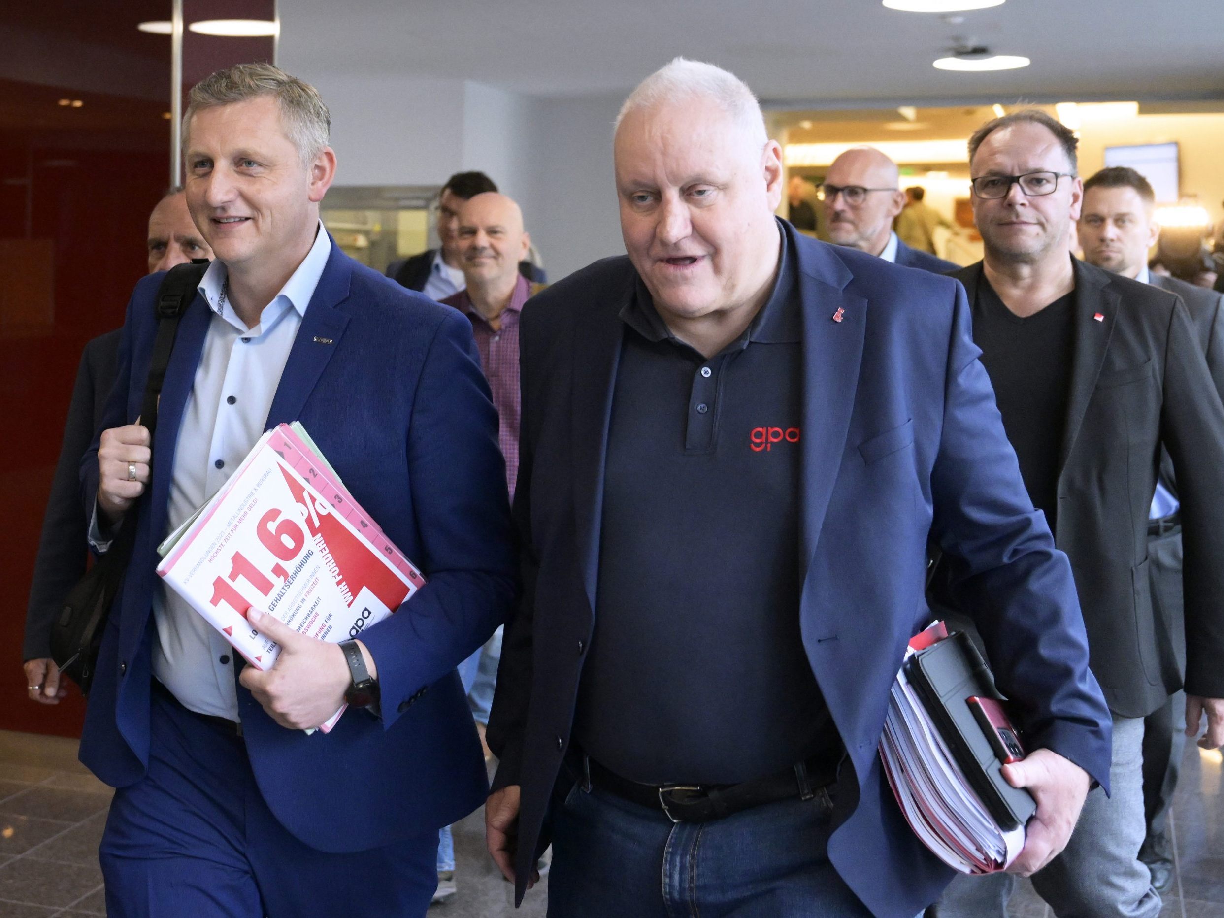 Den Auftakt bei den Streiks machen die Aufzugsmonteure in Wien.